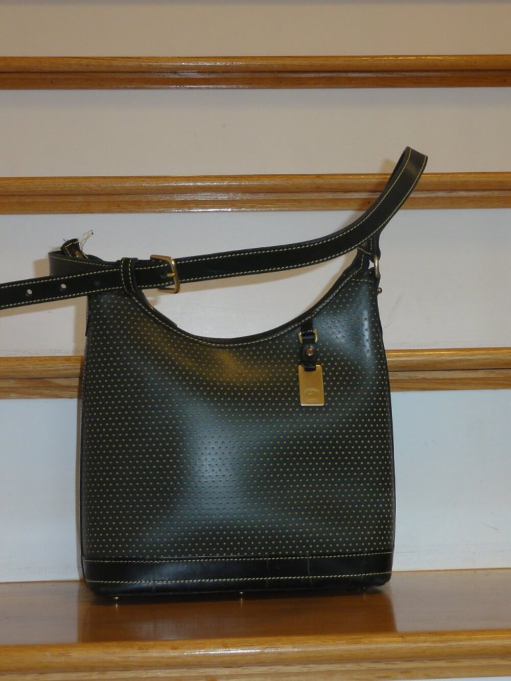 Vintage Dooney & Bourke Perforated Green Cabrio Leather Shoulder Bag GOOD CONDIT